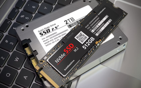 Tìm hiểu về khe cắm M.2 NVMe： Cách chọn SSD tốt nhất cho nhu cầu của bạn